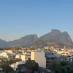 Hospedagem De Luxo No Barra Palace - Rio Paraiso